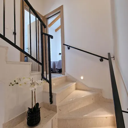 House Miamare 펜션 프리모스턴