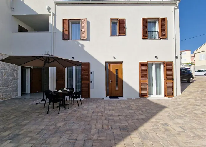 House Miamare Dom wakacyjny Primošten