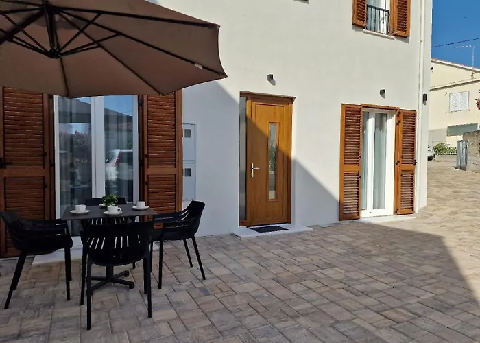 Dom wakacyjny House Miamare Primošten